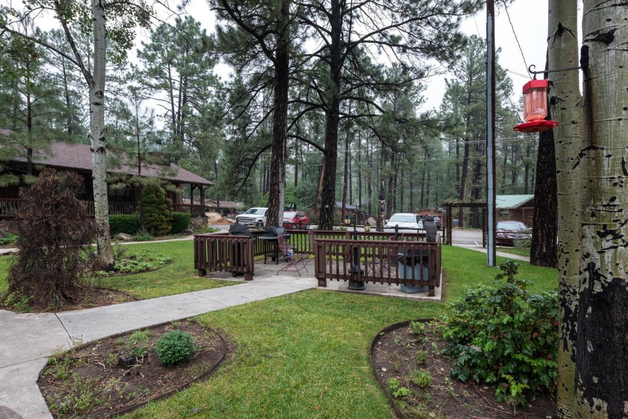 Shadow Mountain Lodge And Cabins Ruidoso Exteriör bild