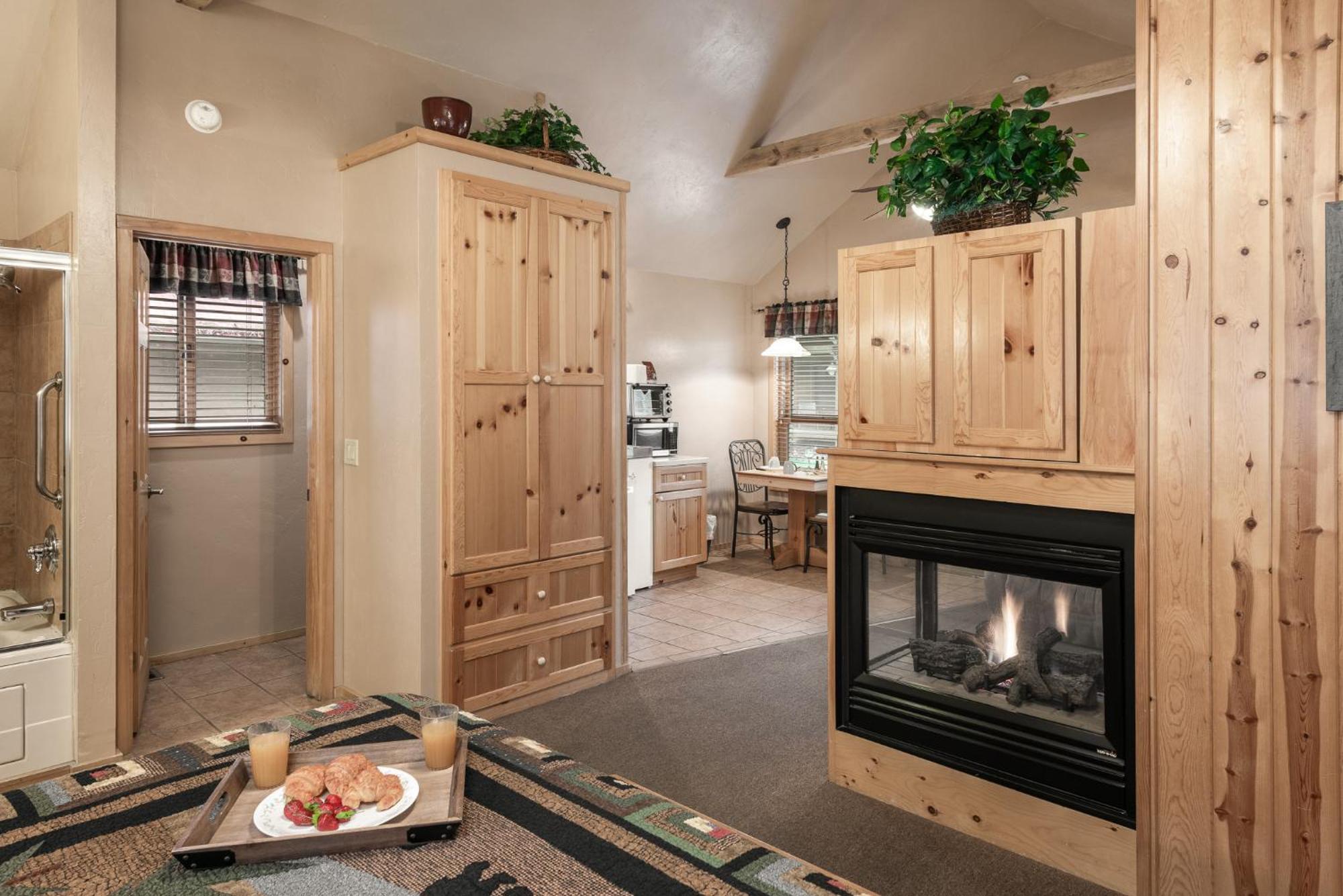 Shadow Mountain Lodge And Cabins Ruidoso Exteriör bild
