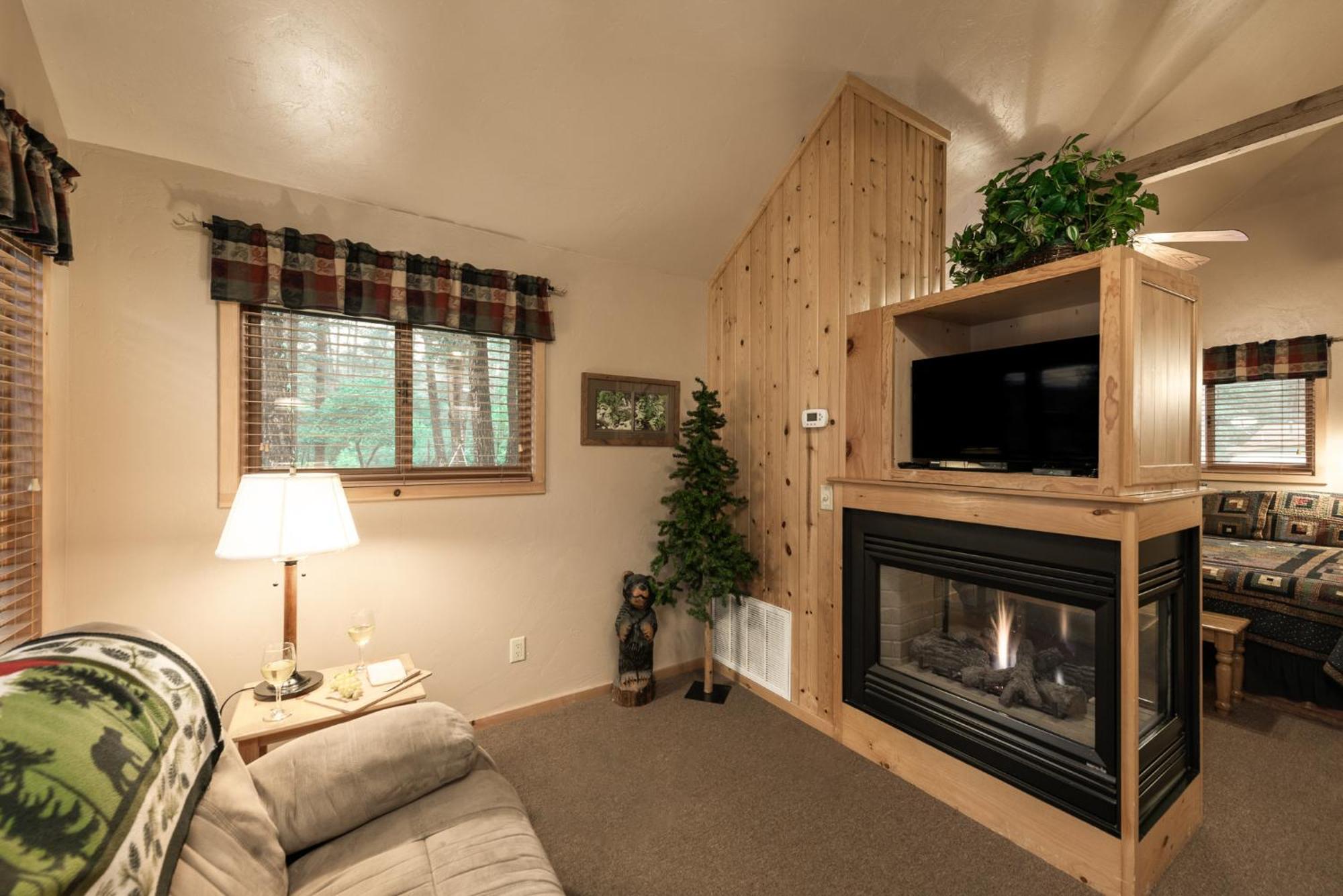 Shadow Mountain Lodge And Cabins Ruidoso Exteriör bild